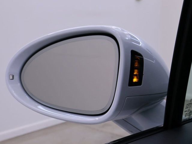 New 2024 Porsche Macan image 40