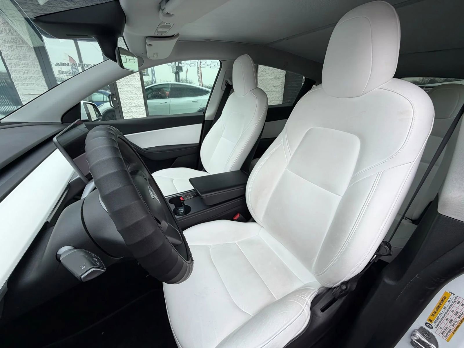 Used 2022 Tesla Model Y Performance AWD/4WD image 31