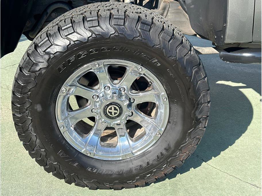 Used 2013 GMC Sierra 2500 SLE w/ SLE Preferred Package image 17