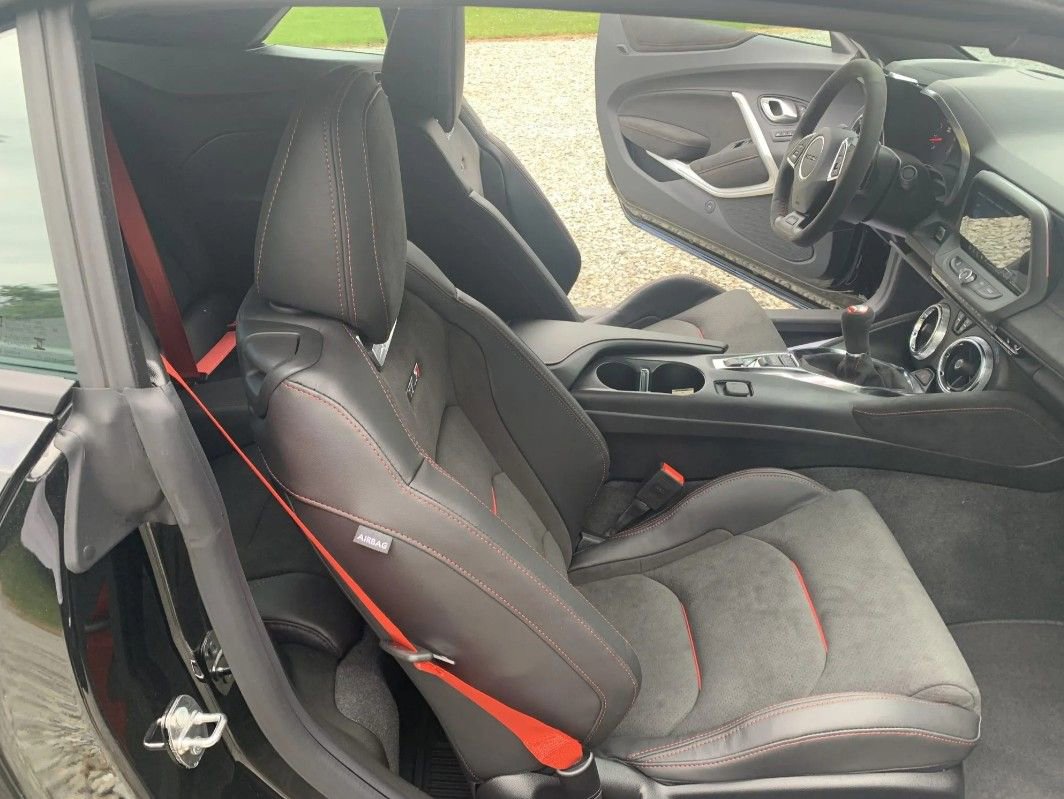 Used 2024 Chevrolet Camaro ZL1 RWD image 3