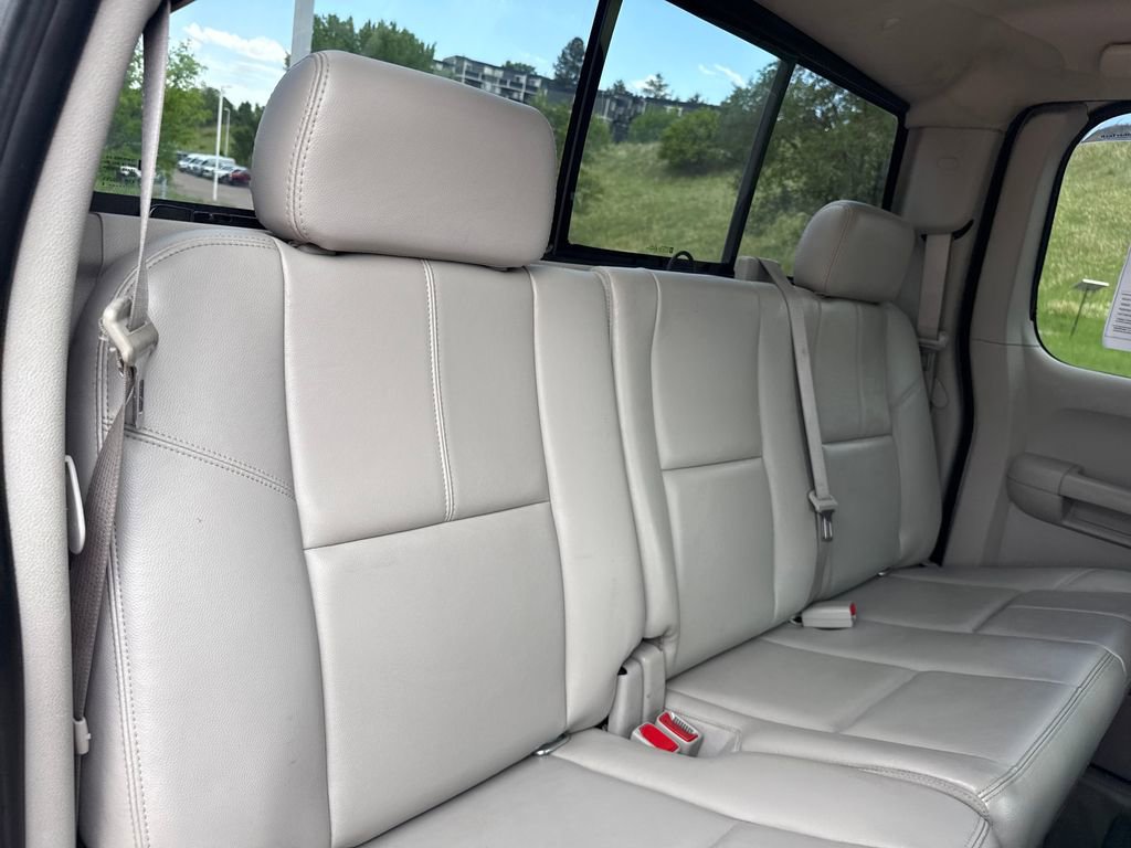 Used 2009 GMC Sierra 1500 SLT w/ Max Trailering Pack AWD/4WD image 26
