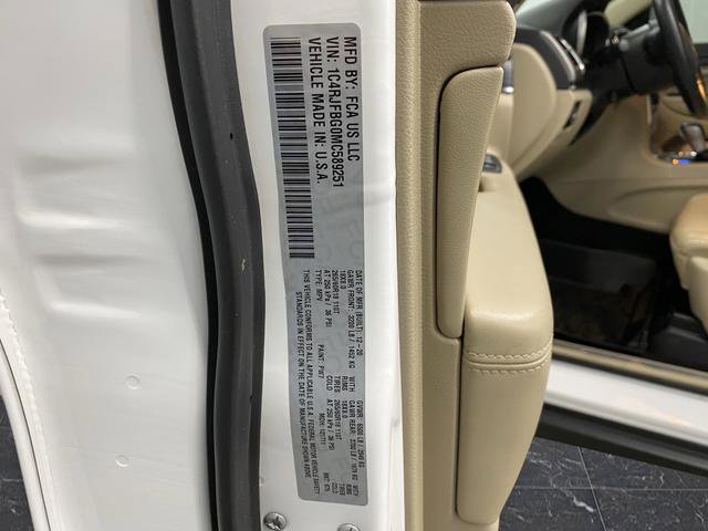 Used 2021 Jeep Grand Cherokee Limited w/ Luxury Group II image 37