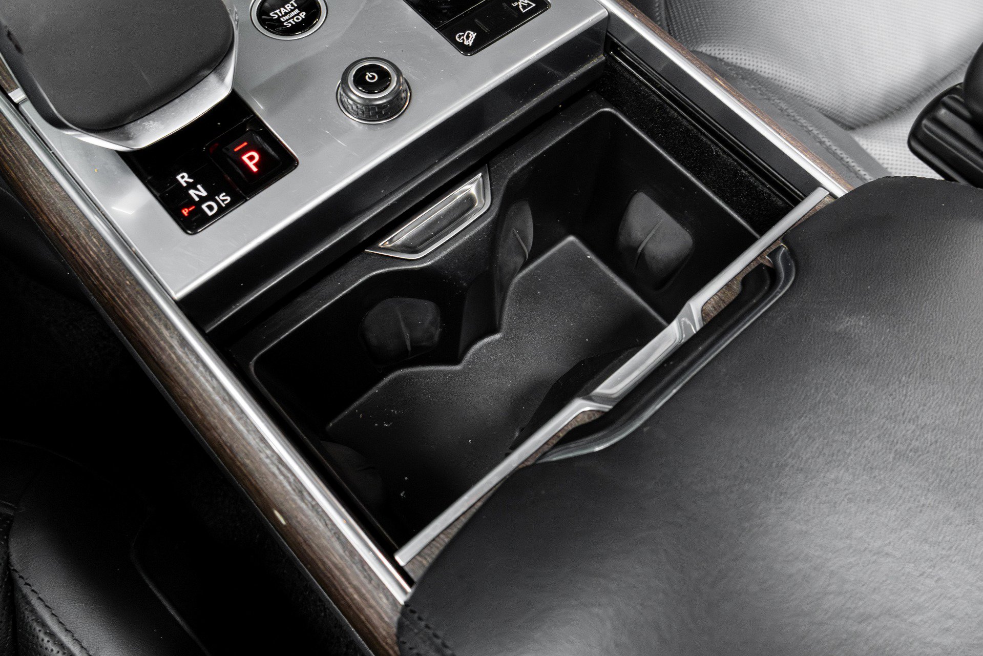 Used 2023 Land Rover Range Rover Long Wheelbase SE image 61