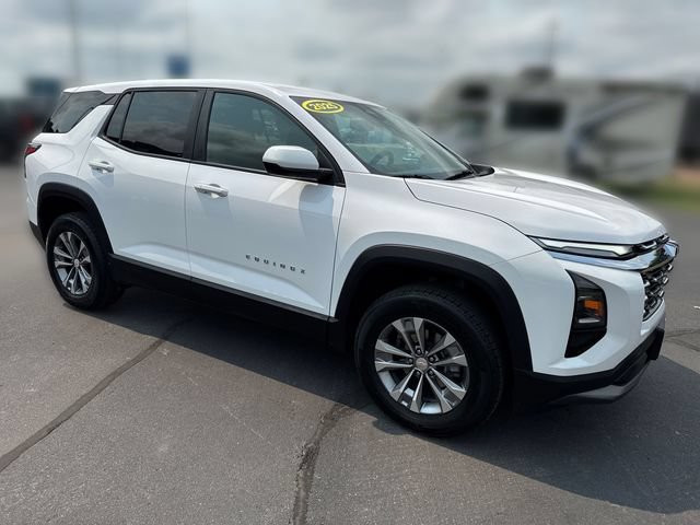 Used 2025 Chevrolet Equinox LT AWD/4WD image 7