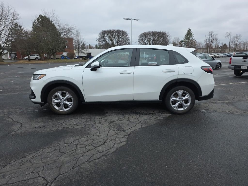 Used 2023 Honda HR-V LX image 4