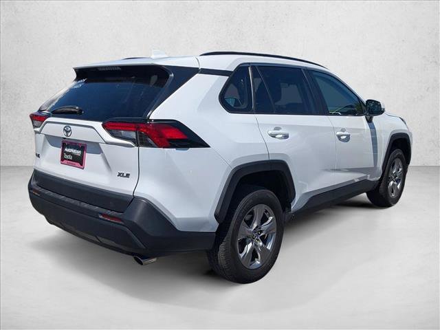 Used 2024 Toyota RAV4 XLE FWD image 5