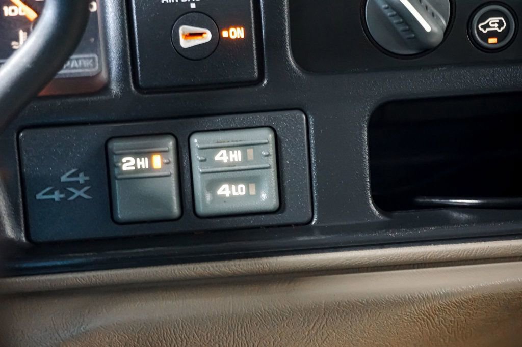 Used 1998 Chevrolet Silverado 1500 4x4 Regular Cab w/ Preferred Equipment Group 2 image 46