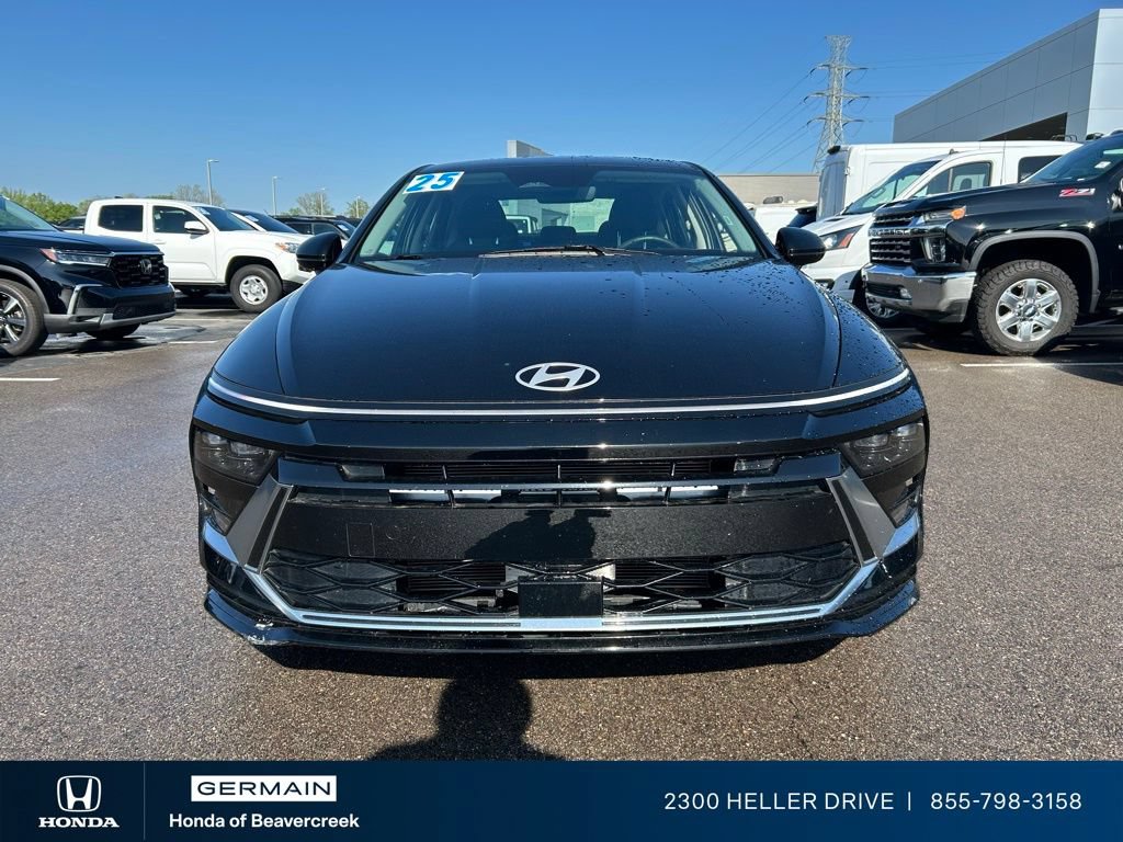 Used 2025 Hyundai Sonata SEL FWD image 2