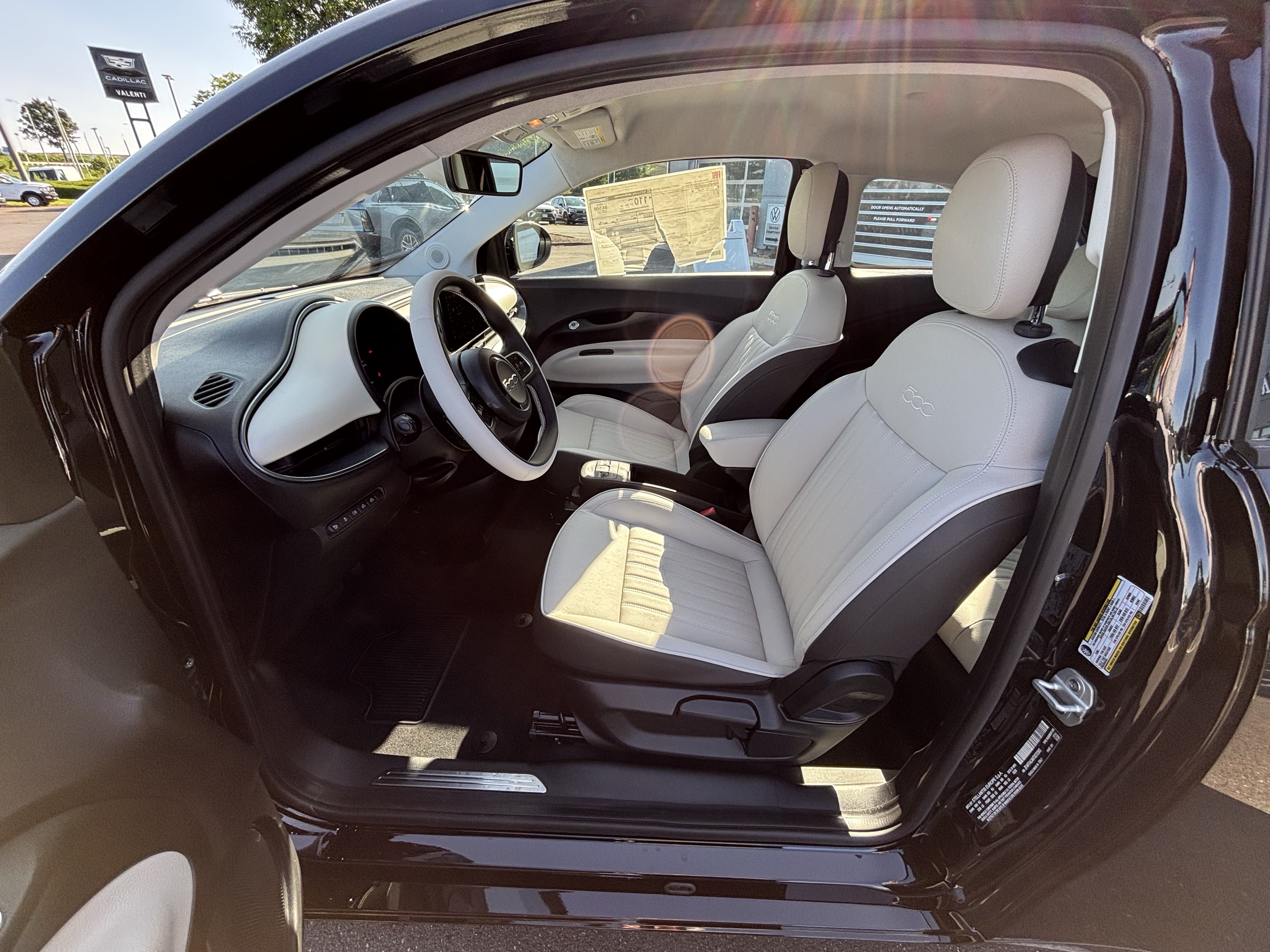 New 2026 FIAT 500 e Icona w/ Quick Order Package 21R FWD image 27