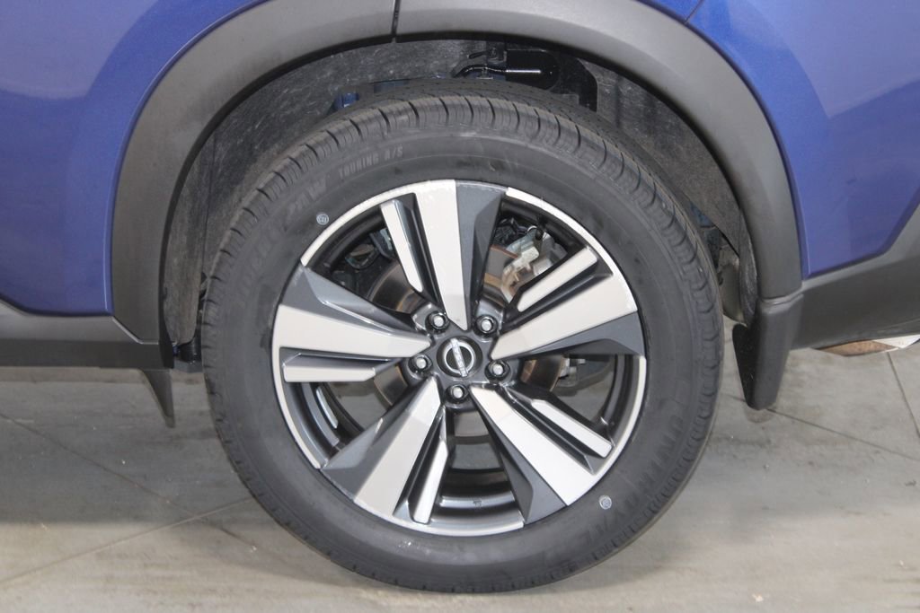 Used 2023 Nissan Rogue SL FWD image 17