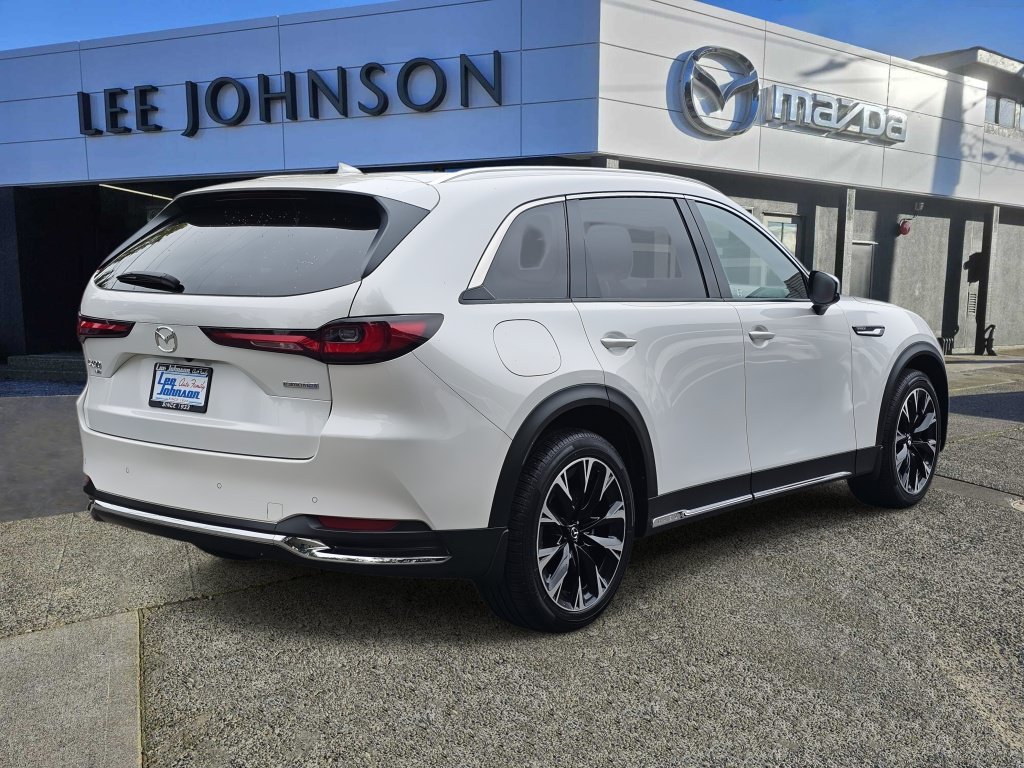Certified 2024 MAZDA CX-90 Plug-In Hybrid w/ Premium Pkg AWD/4WD image 5