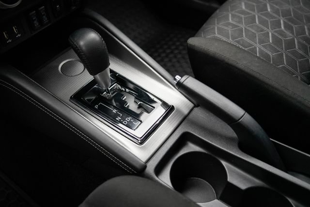 Used 2020 Mitsubishi Outlander Sport SE FWD image 30