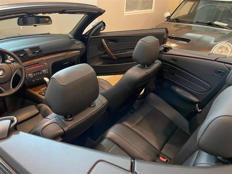Used 2009 BMW 128i Convertible image 59
