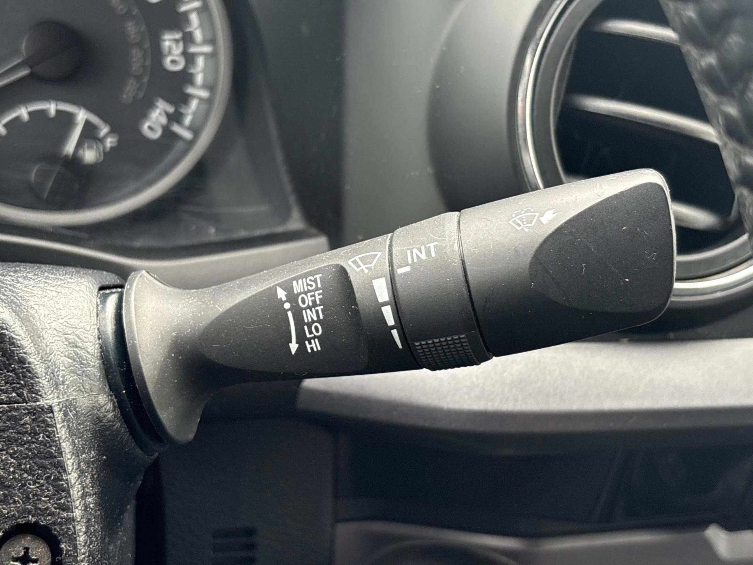 Used 2018 Toyota Tacoma TRD Off-Road image 30