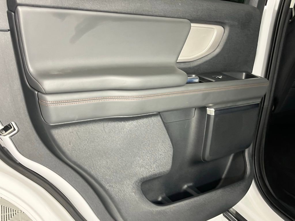 Used 2025 Ford Expedition Active image 23