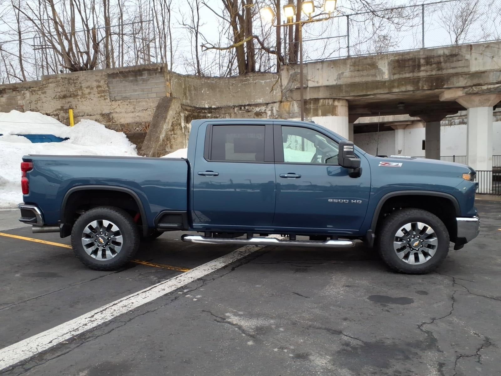 New 2026 Chevrolet Silverado 2500 LT AWD/4WD image 2