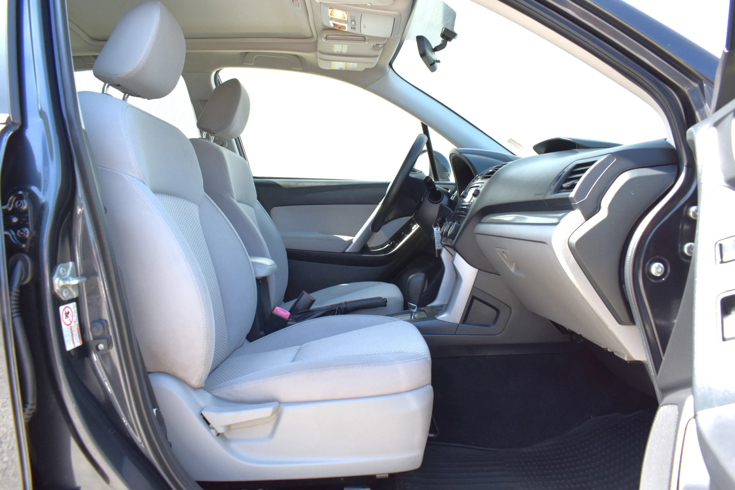 Used 2015 Subaru Forester 2.5i Premium w/ All-Weather Package AWD/4WD image 27