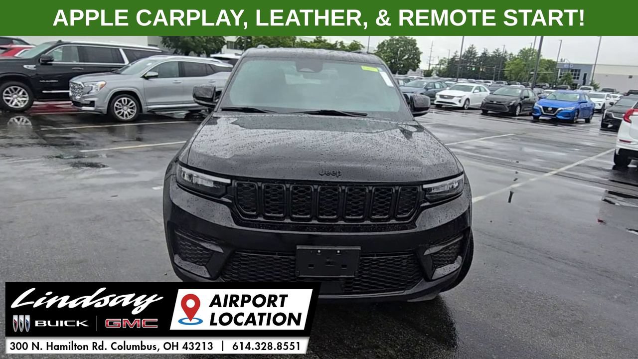 Used 2025 Jeep Grand Cherokee Altitude AWD/4WD image 3