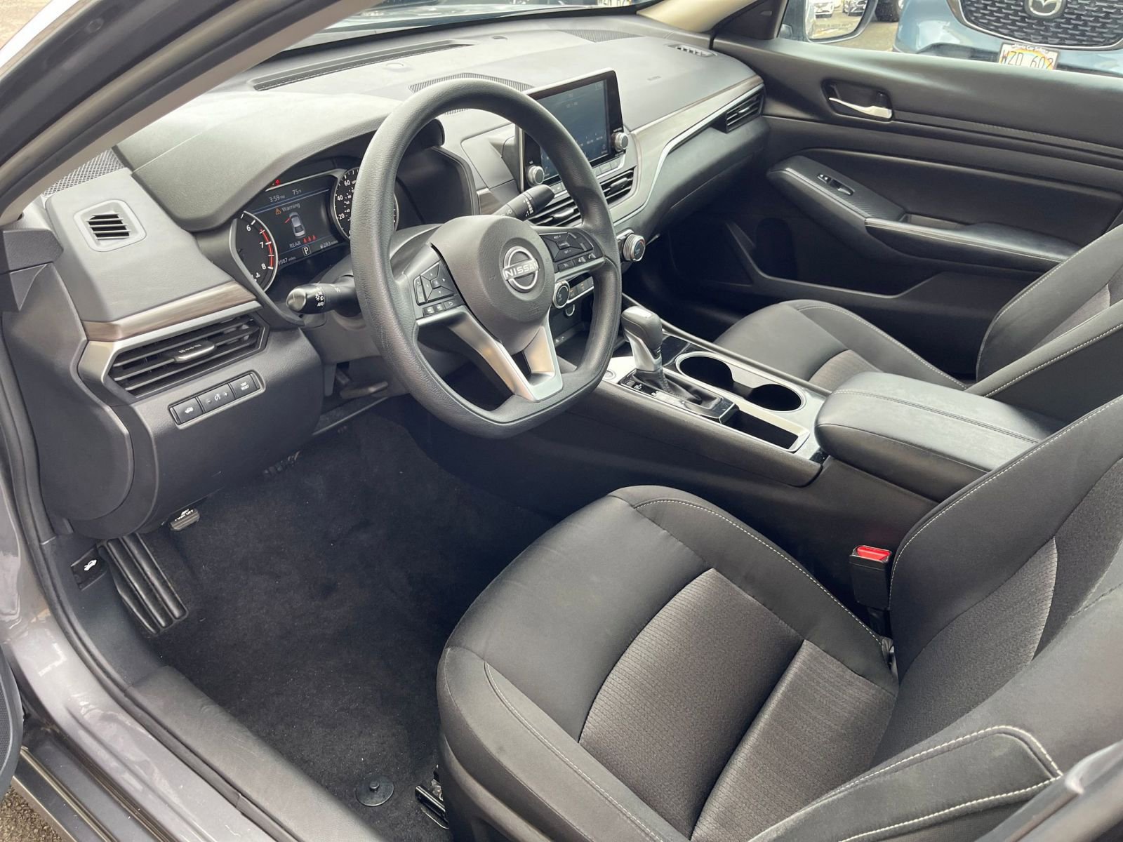 Used 2024 Nissan Altima 2.5 SV image 35