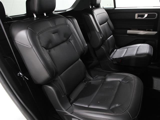 Certified 2023 Ford Explorer XLT w/ Equipment Group 202A image 19