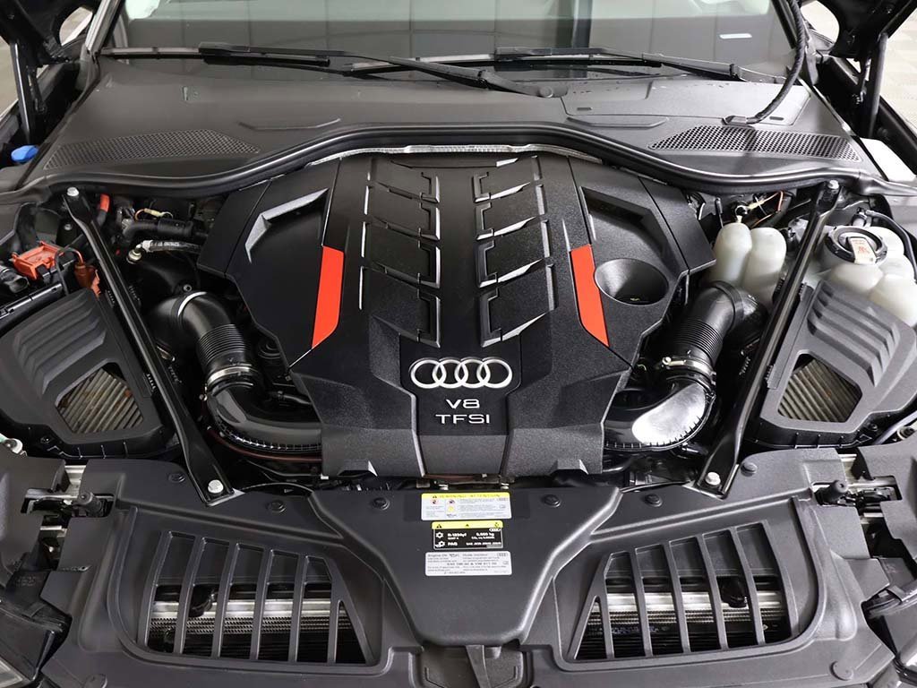 Used 2023 Audi S8 w/ S8 Black Optic Plus Package image 23
