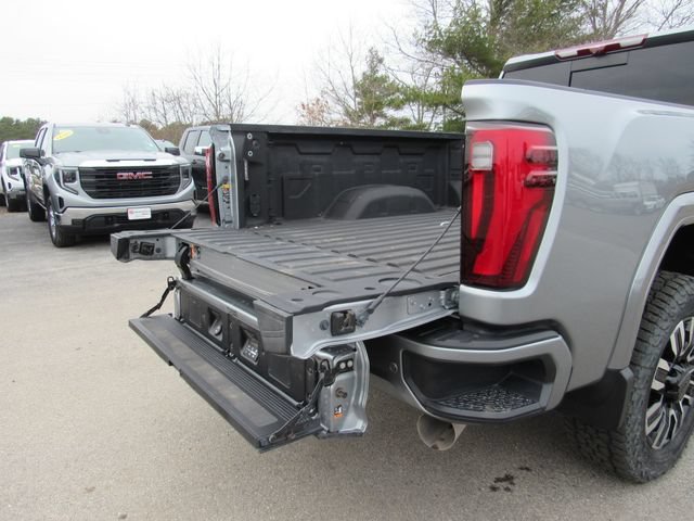 Used 2024 GMC Sierra 2500 Denali Ultimate AWD/4WD image 36