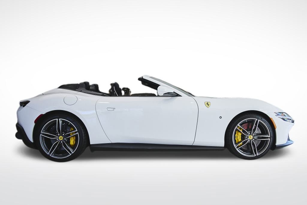 Used 2024 Ferrari Roma Spider RWD image 6