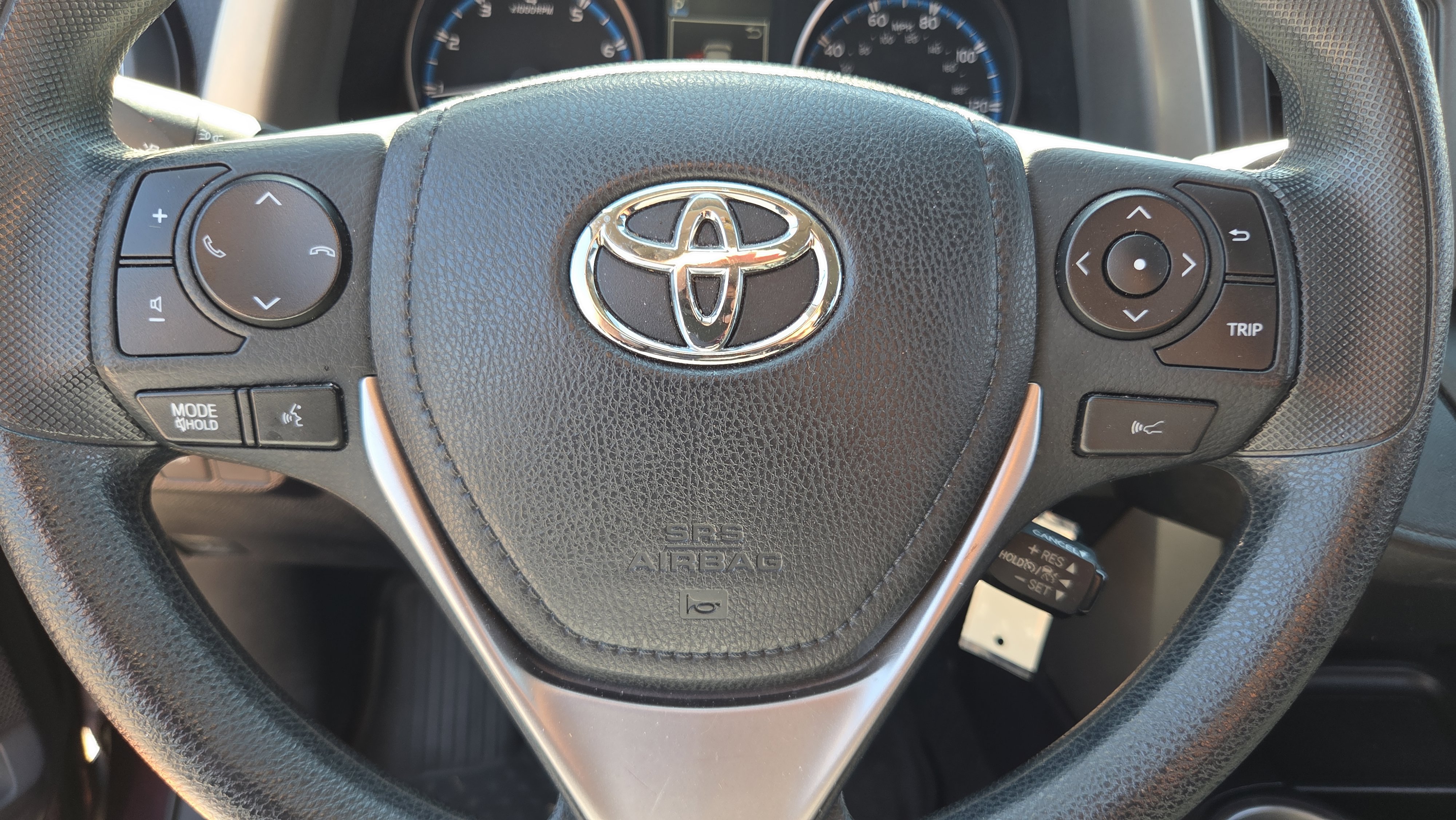 Used 2017 Toyota RAV4 LE image 22