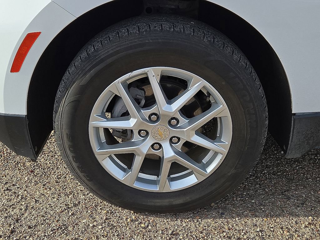 Used 2024 Chevrolet Equinox LT image 11