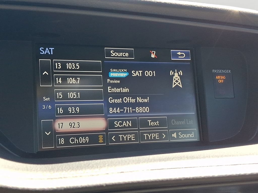 Used 2016 Lexus ES 300h w/ Navigation System Package FWD image 19