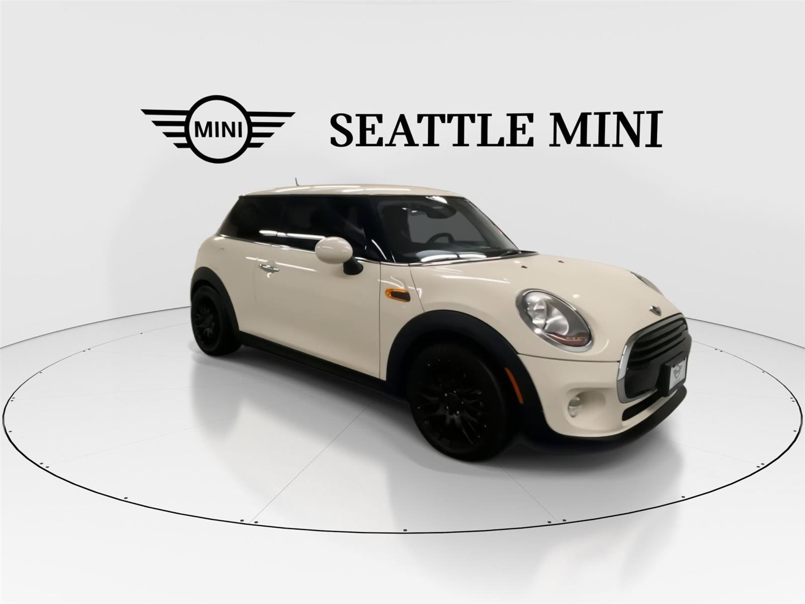 Used 2017 MINI Cooper 2-Door Hardtop FWD image 2