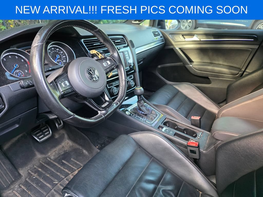 Used 2017 Volkswagen Golf R 4-Door AWD/4WD image 7