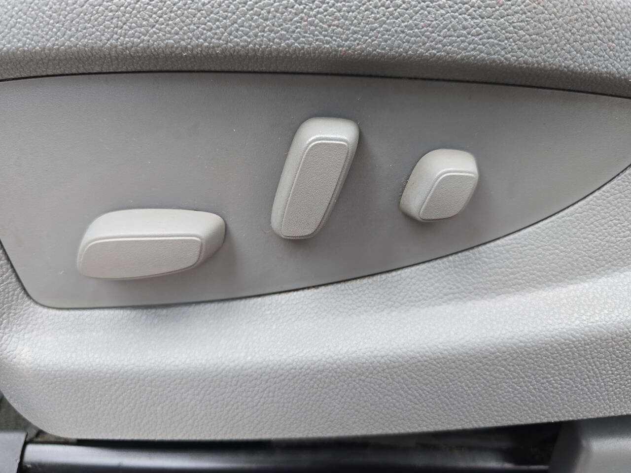 Used 2015 Chevrolet Tahoe LT image 11