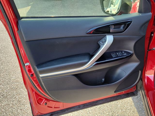 Used 2022 Mitsubishi Eclipse Cross LE image 16