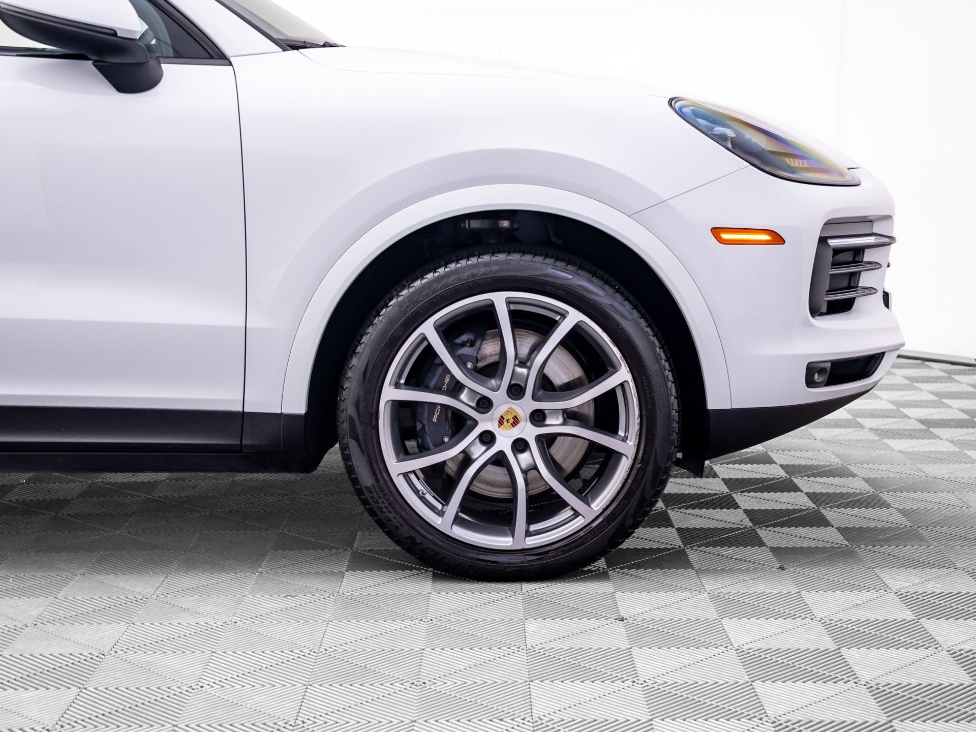 Certified 2023 Porsche Cayenne AWD/4WD image 35
