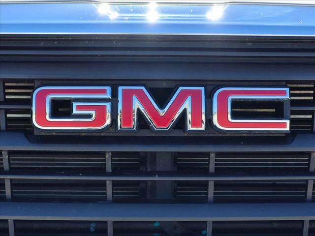 Used 2024 GMC Terrain SLE FWD image 23