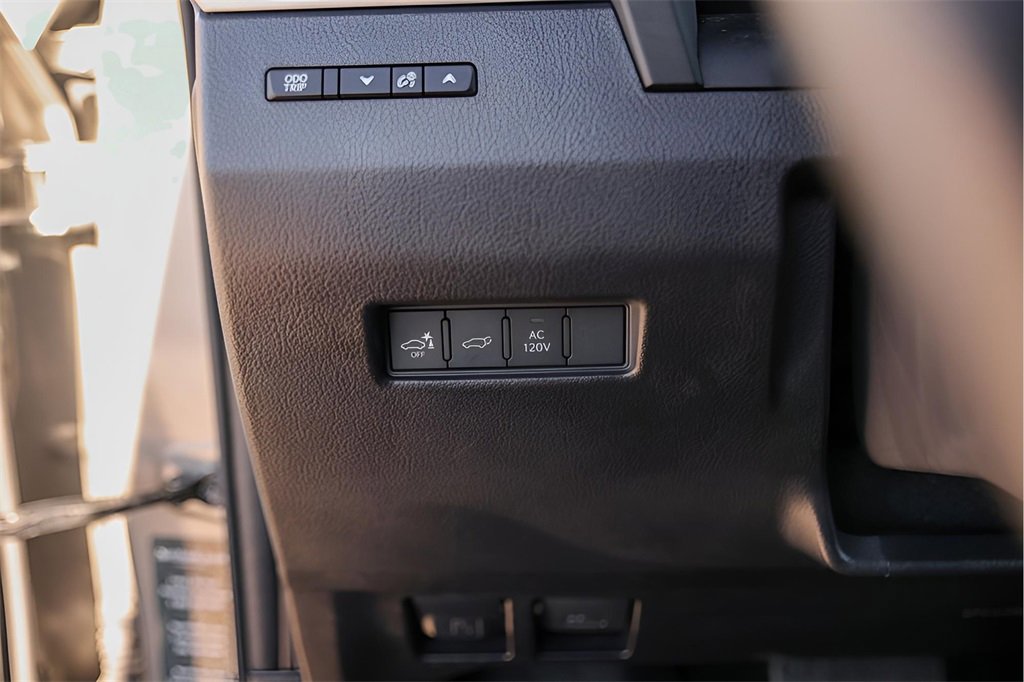 Used 2024 Lexus GX 550 image 19