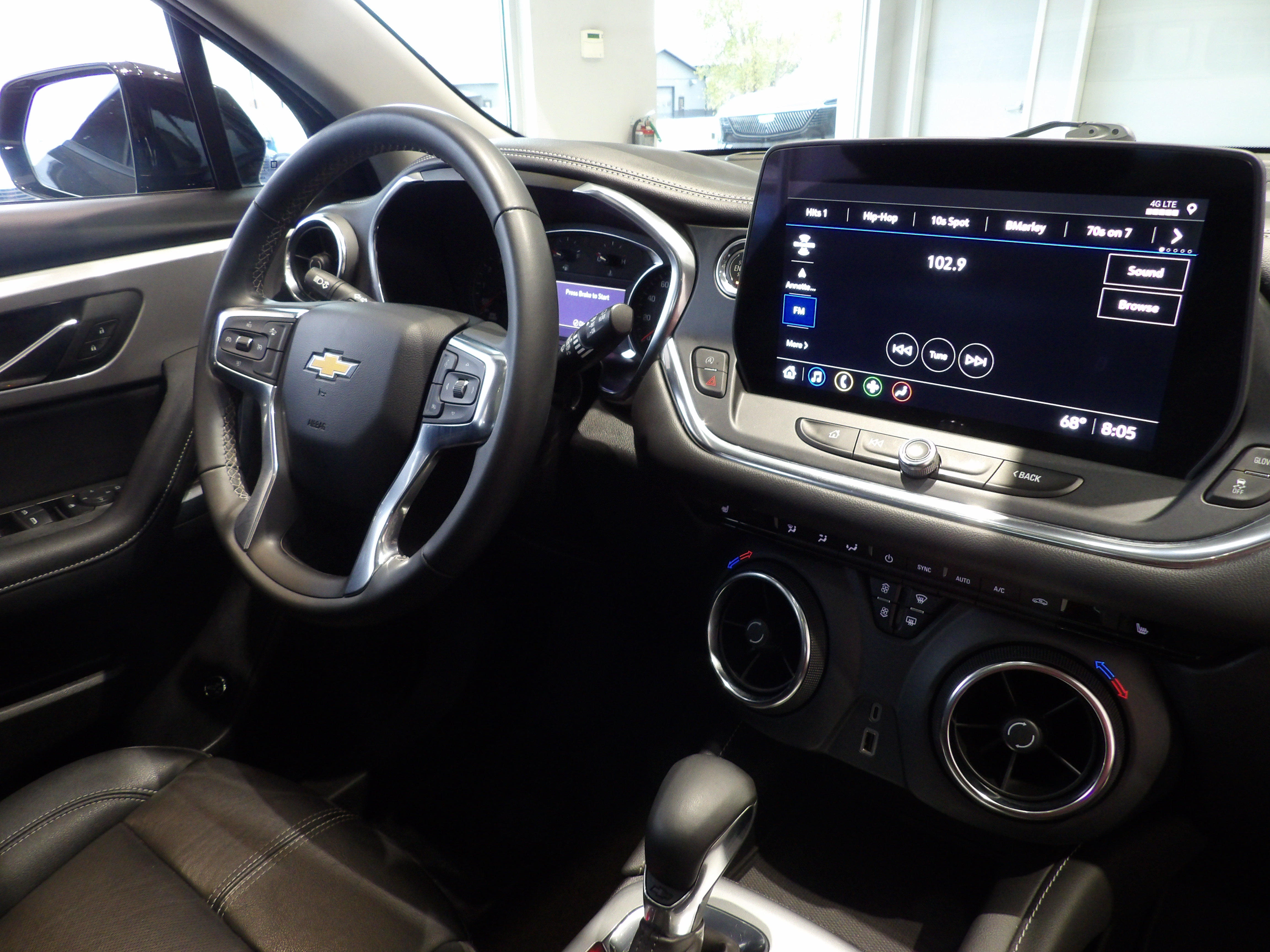 Used 2023 Chevrolet Blazer LT AWD/4WD image 27