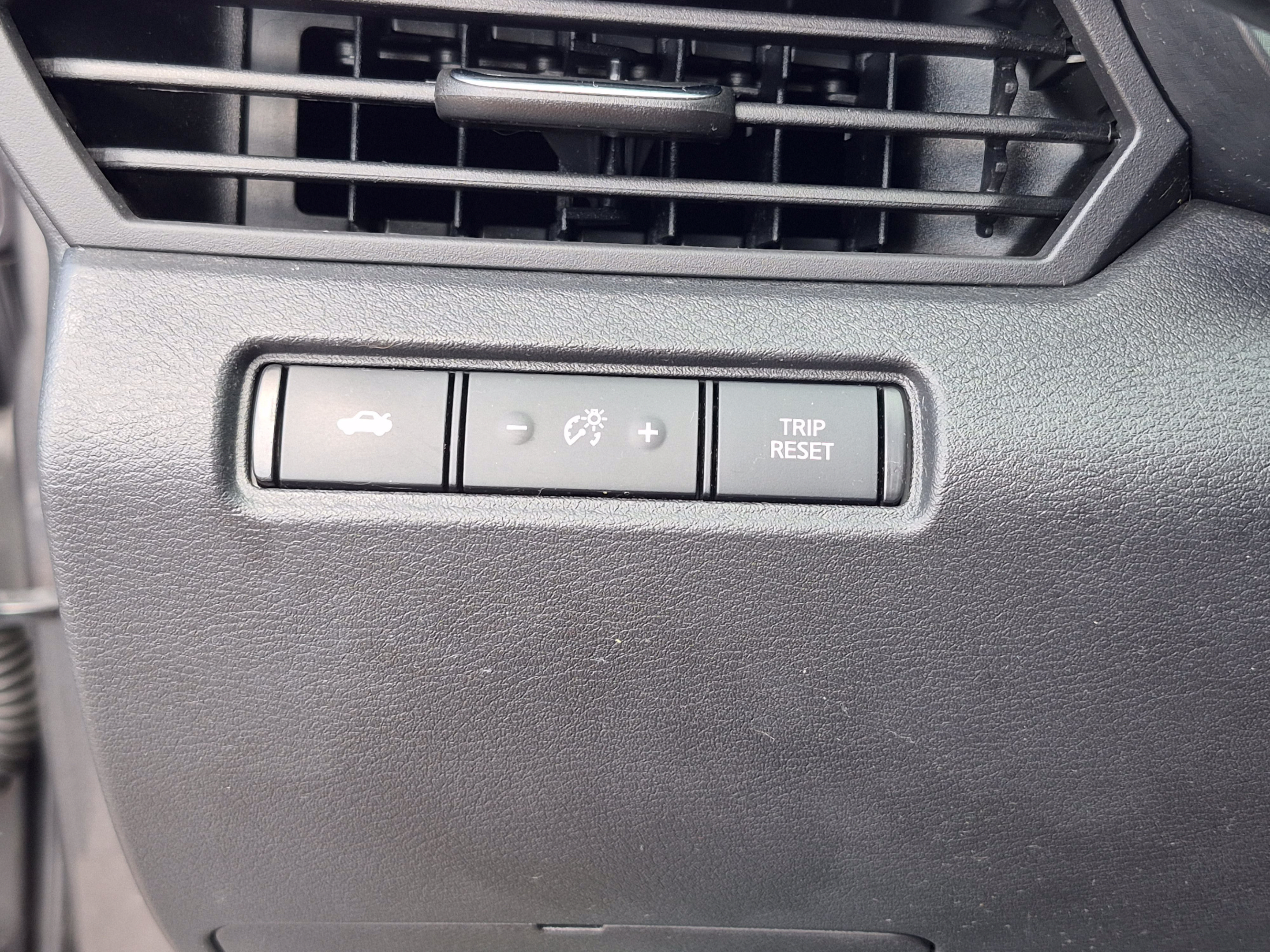Certified 2022 Nissan Altima 2.5 SV FWD image 28