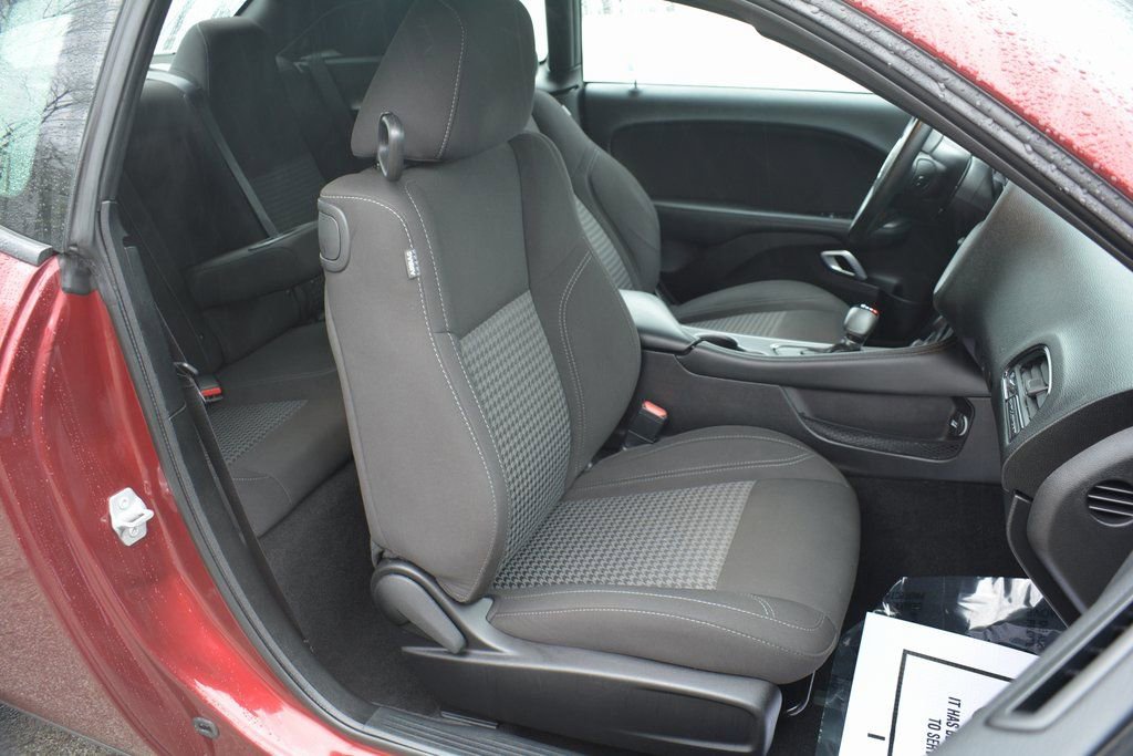 Used 2023 Dodge Challenger SXT w/ Cold Weather Group image 18