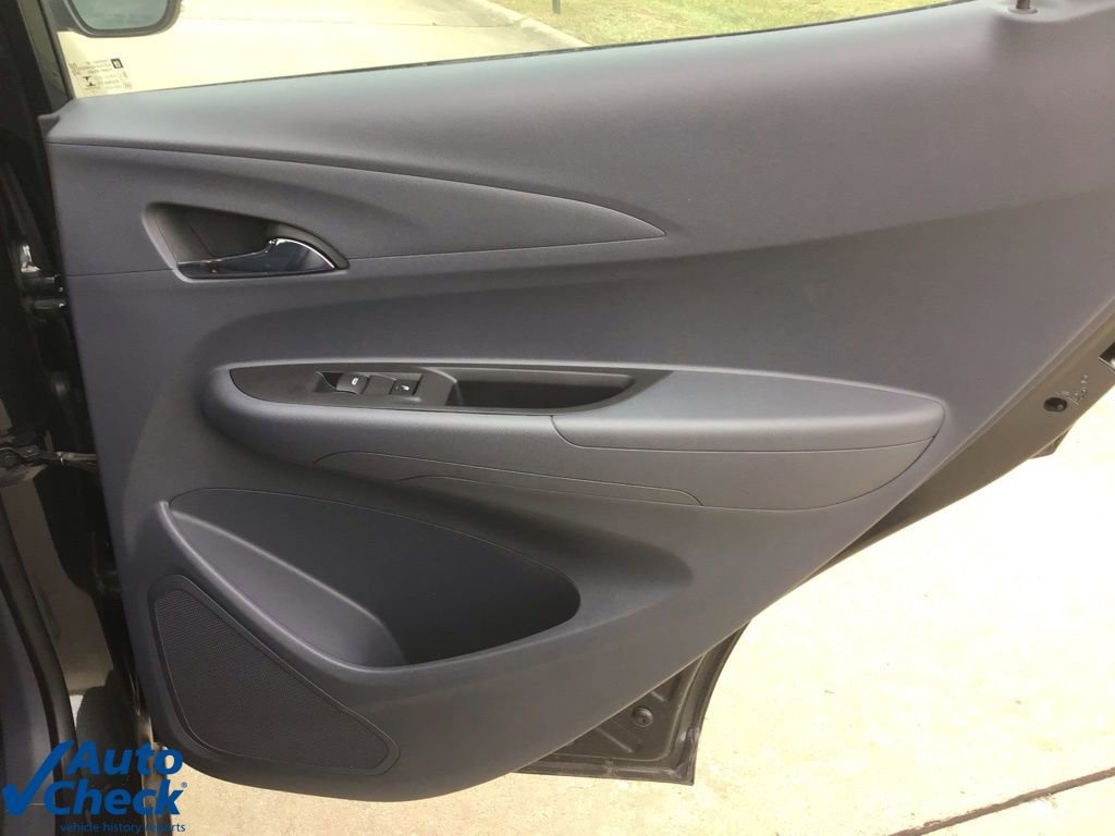 Used 2019 Chevrolet Bolt Premier w/ Infotainment Package image 14