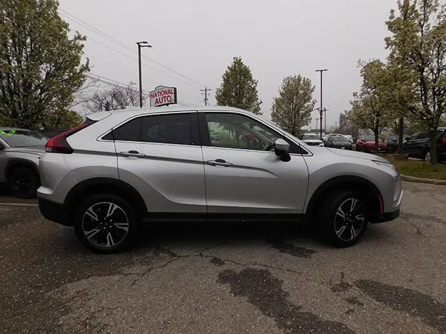 Used 2025 Mitsubishi Eclipse Cross SE image 4