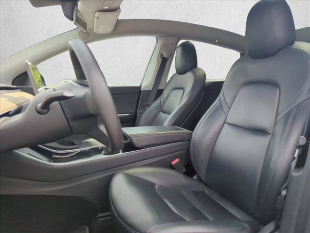 Used 2021 Tesla Model Y Long Range AWD/4WD image 18