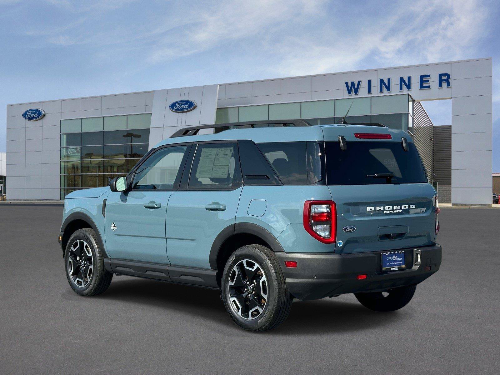 Certified 2023 Ford Bronco Sport Outer Banks w/ Tech Package AWD/4WD image 2