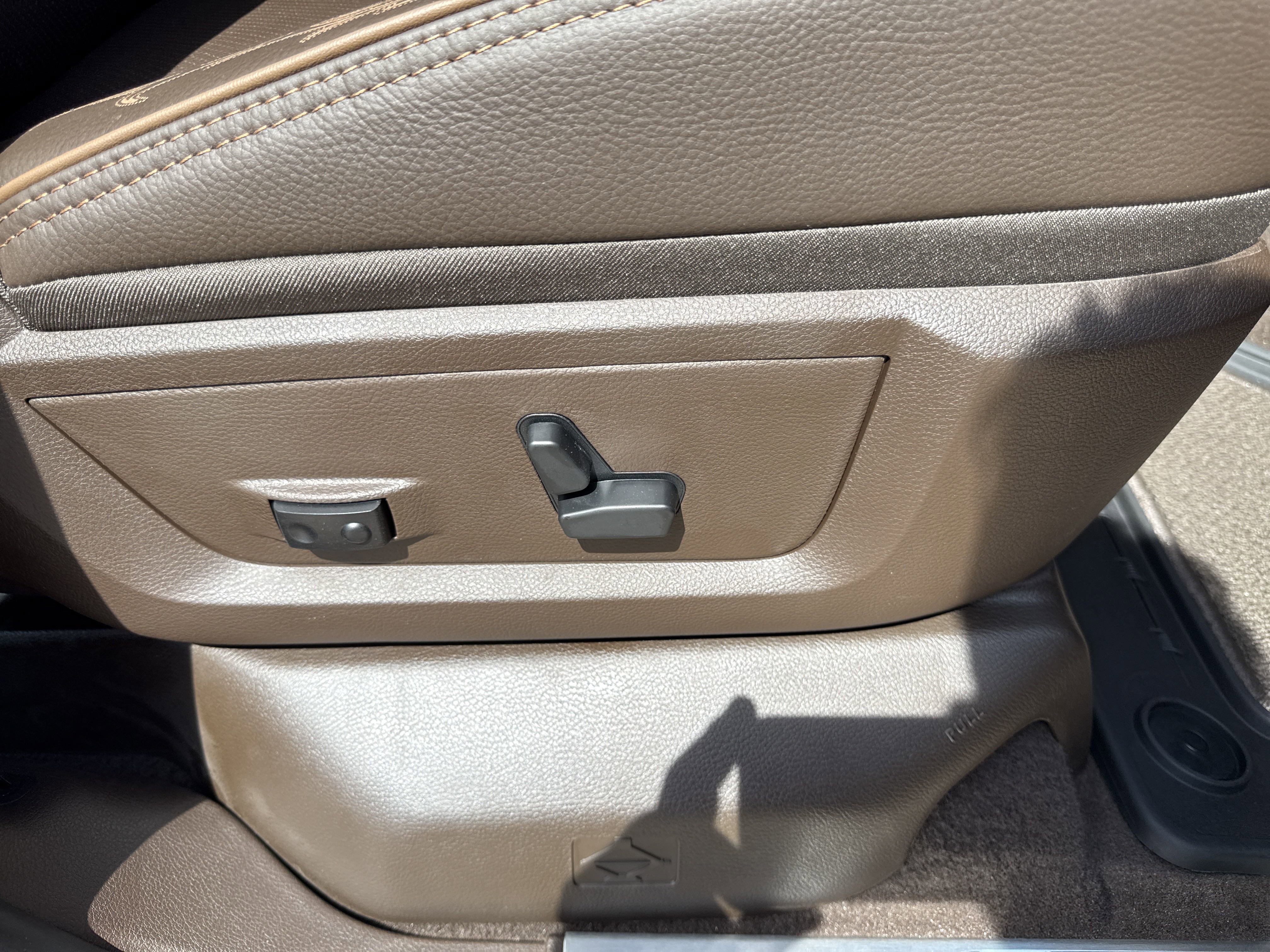 New 2025 RAM 2500 Limited image 29