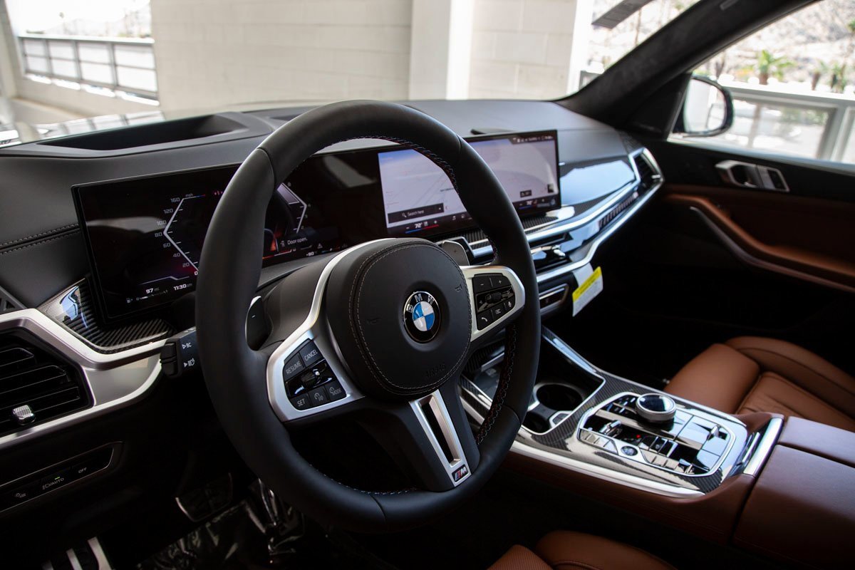 New 2026 BMW X7 M60i image 16