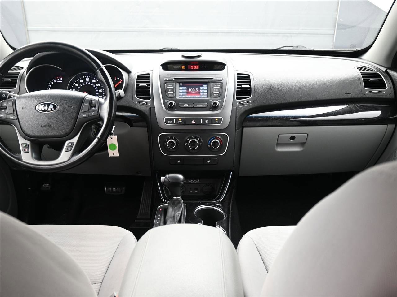 Used 2015 Kia Sorento LX image 12