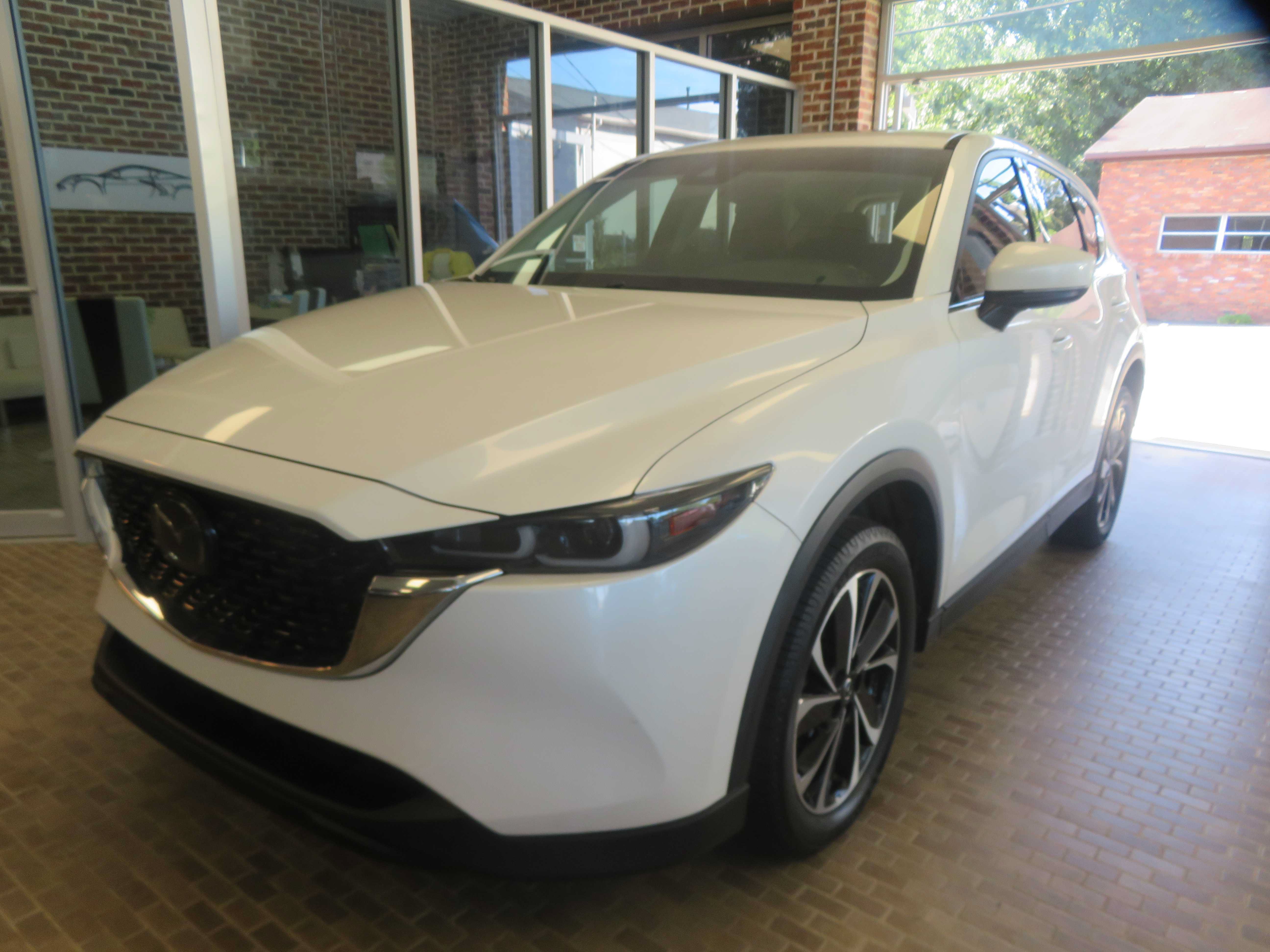 Used 2022 MAZDA CX-5 AWD 2.5 S w/ Premium Package image 1
