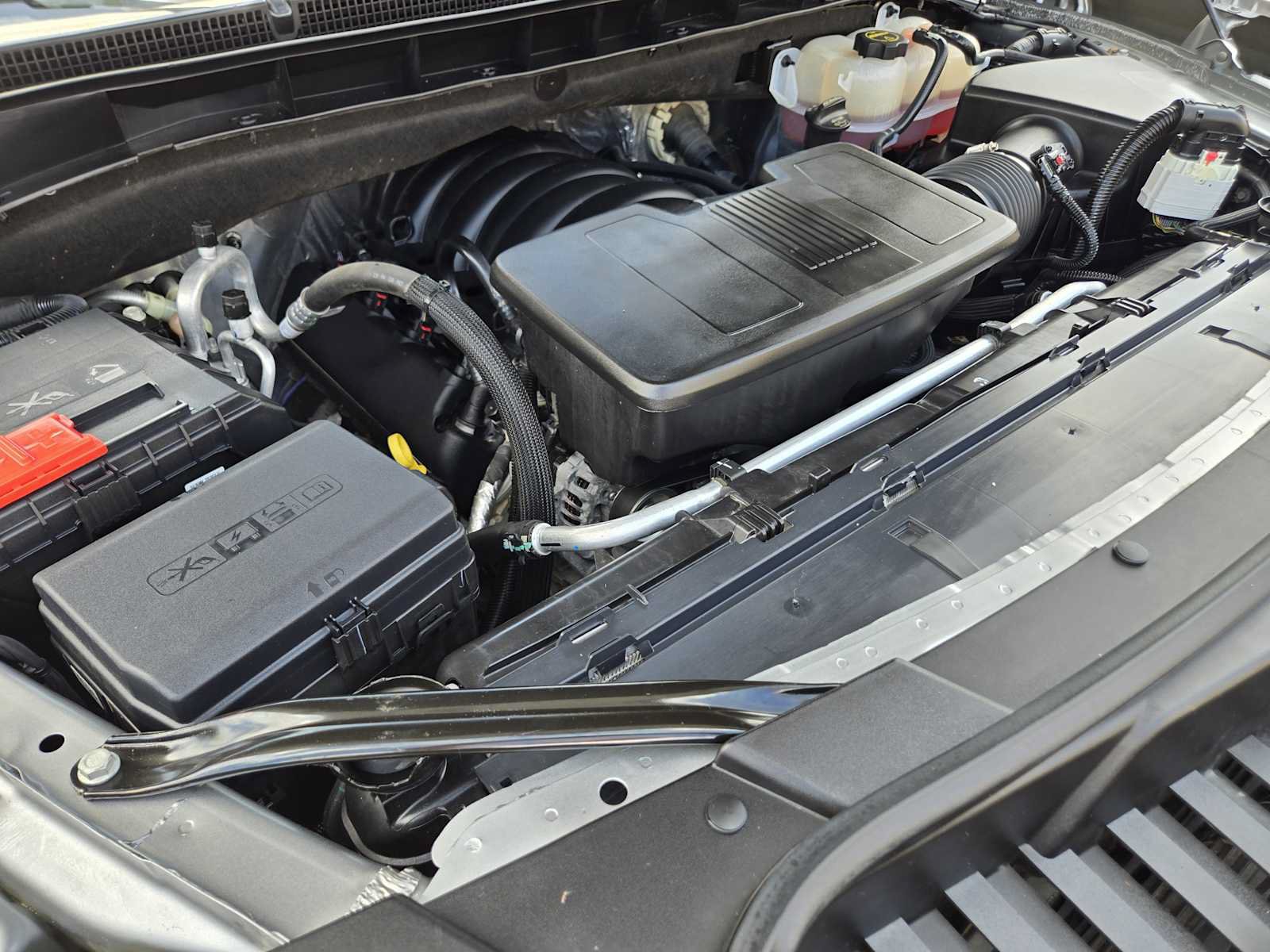 Certified 2025 GMC Yukon Denali Ultimate AWD/4WD image 32