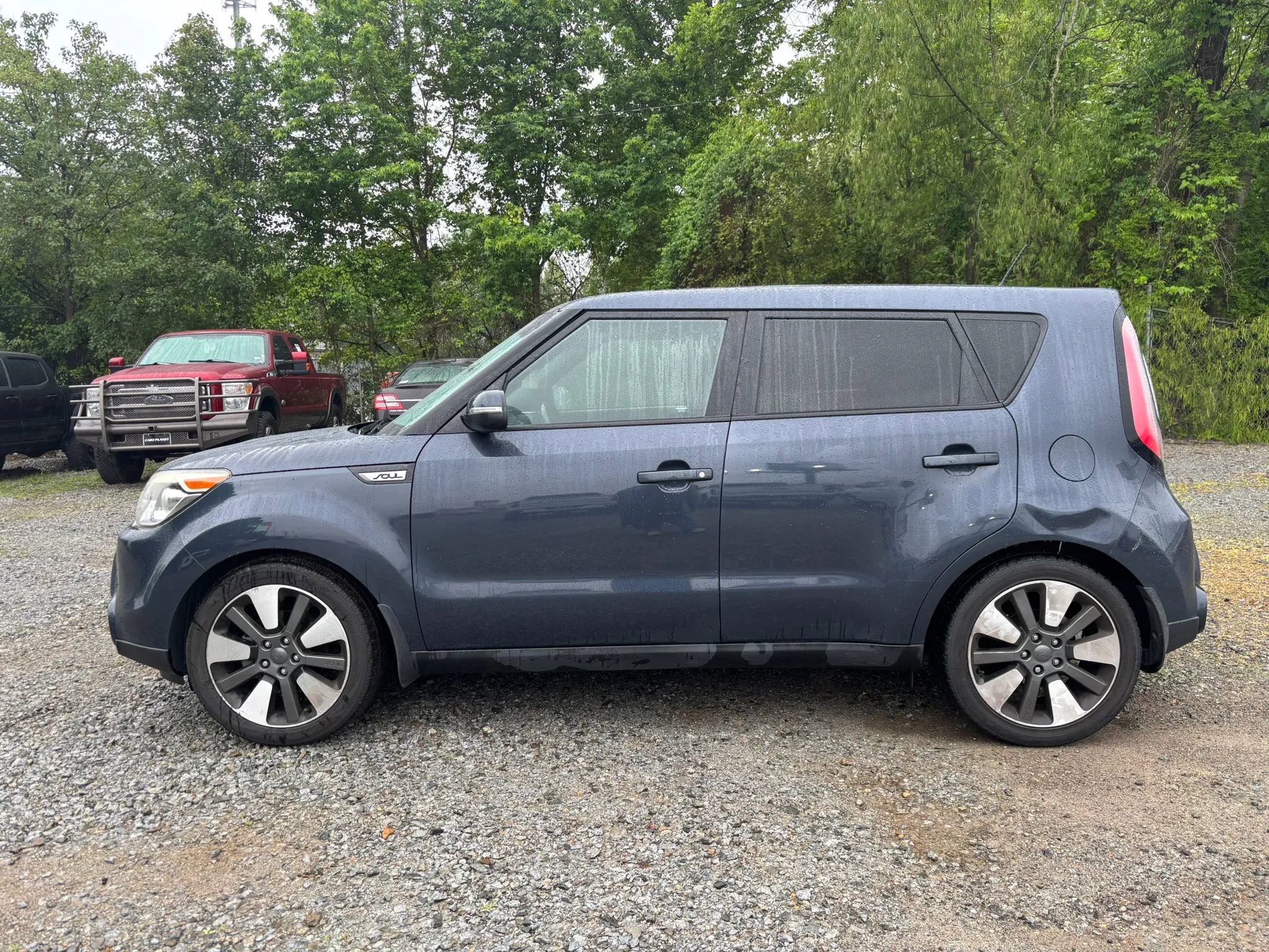 Used 2015 Kia Soul ! w/ Sun & Sound Package FWD image 2